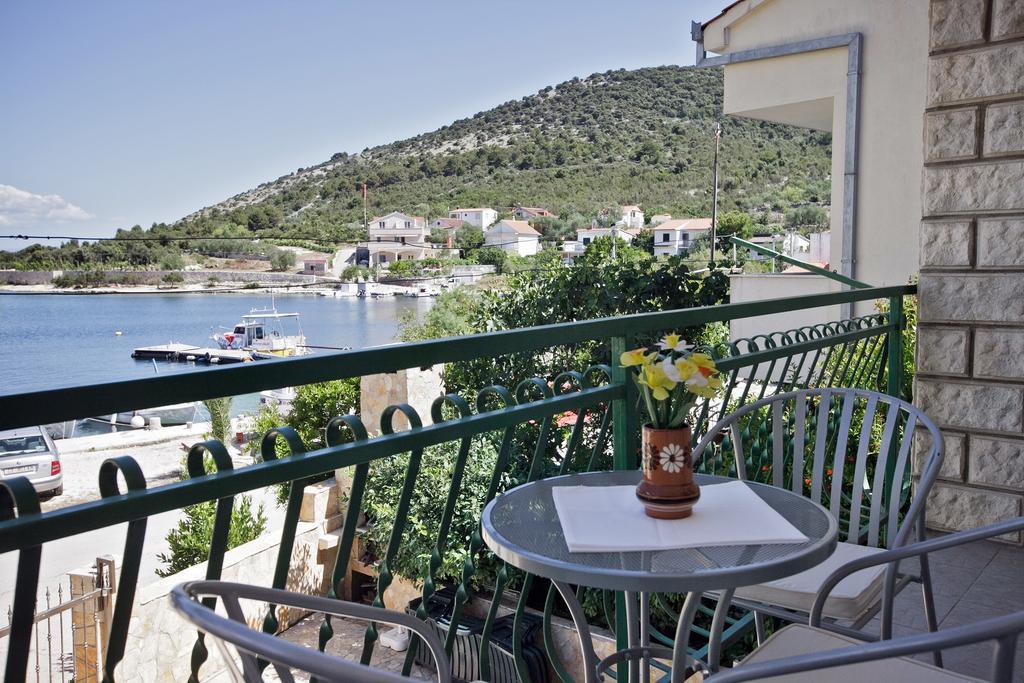 Villa Stana Vinisce Exterior photo