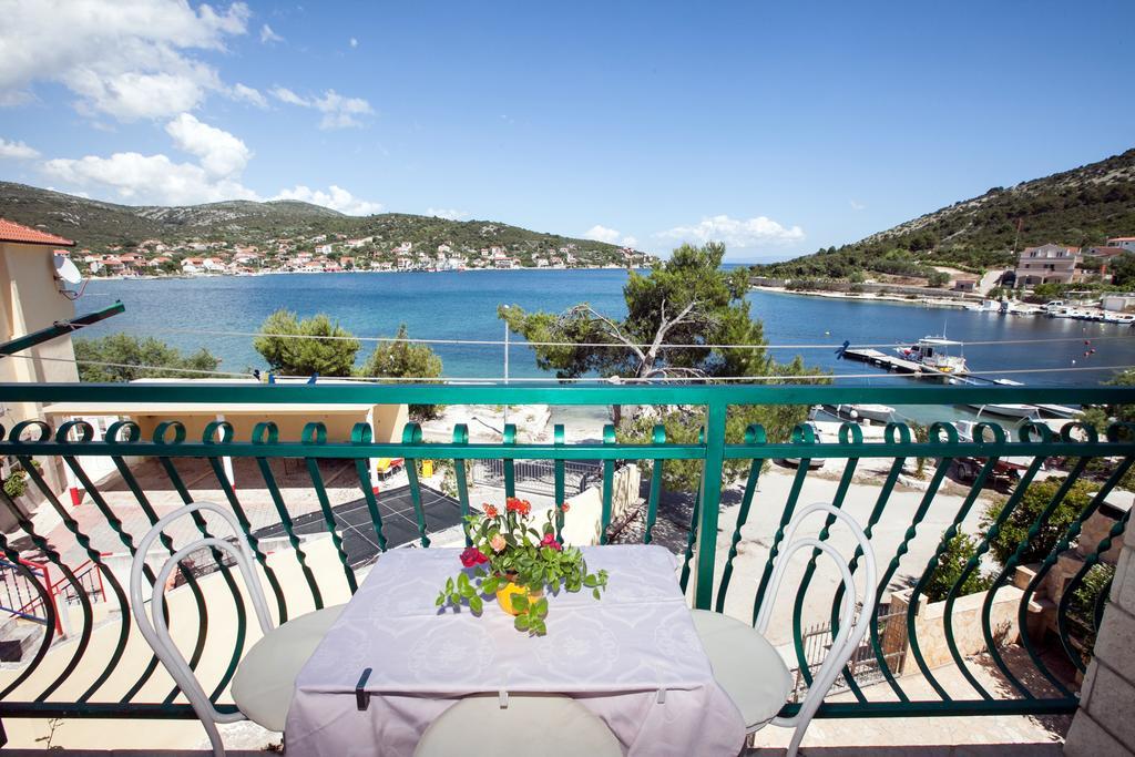 Villa Stana Vinisce Exterior photo